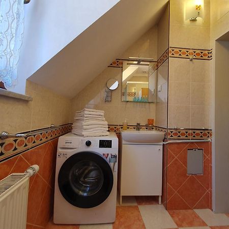 Spacious 2-Bedroom Apartment Zabjak With Ac Tour As Ljubljana Kültér fotó